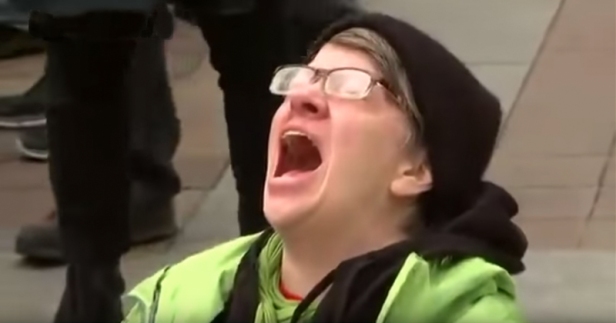 leftist-screaming256